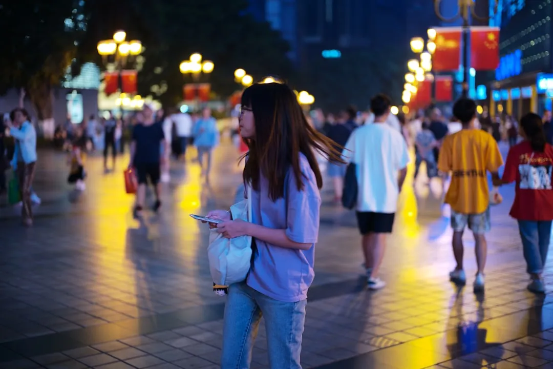 基于聚益明洪科技实践的数字化平台建设关键技术与流程管控